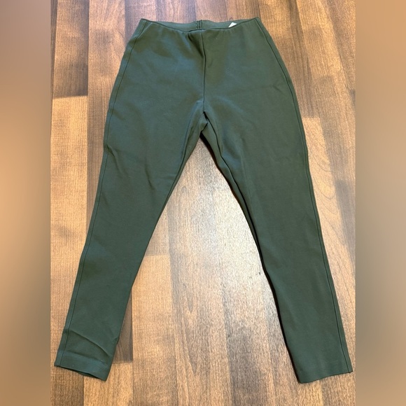 Banana Republic Green Joggers Sleek Stretchy Design - Picture 2 of 3